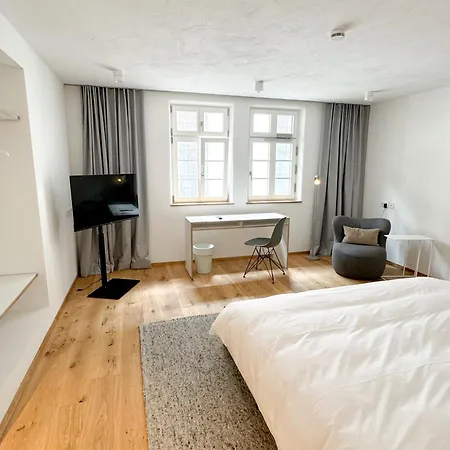 Hotel Faust *